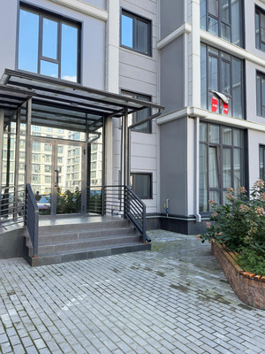 Продам трехкомнатную (3-комн.) квартиру, Тлостанова ул, 32, Нальчик г
