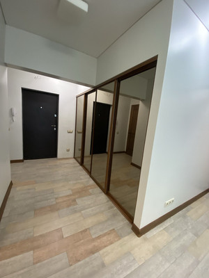 Продам трехкомнатную (3-комн.) квартиру, Байкальская ул, 236б, Иркутск г