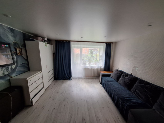 Продам двухкомнатную (2-комн.) квартиру, Глинки ул, 13, Иркутск г