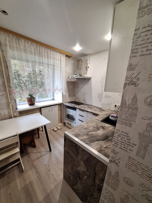 Продам двухкомнатную (2-комн.) квартиру, Глинки ул, 13, Иркутск г