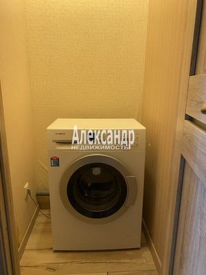 Продам однокомнатную (1-комн.) квартиру, Киевская ул, 3, Санкт-Петербург г