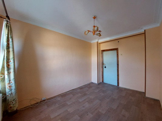 Продам трехкомнатную (3-комн.) квартиру, Красных партизан ул, 14, Серпухов г