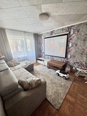 Продам трехкомнатную (3-комн.) квартиру, Ленина ул, 82, Волгодонск г