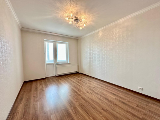 Продам трехкомнатную (3-комн.) квартиру, Марфинская ул, 15, Астрахань г