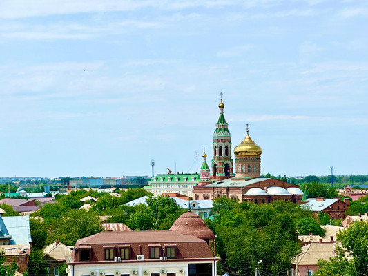 Продам трехкомнатную (3-комн.) квартиру, Марфинская ул, 15, Астрахань г