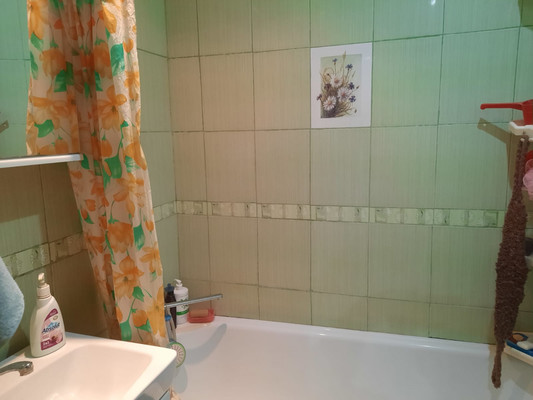 Продам двухкомнатную (2-комн.) квартиру, Ефремова ул, 111, Армавир г