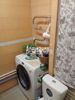 Продам двухкомнатную (2-комн.) квартиру, Карпинского ул, 14, Санкт-Петербург г
