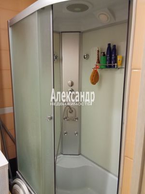 Продам двухкомнатную (2-комн.) квартиру, Карпинского ул, 14, Санкт-Петербург г