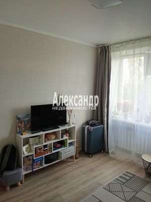 Продам двухкомнатную (2-комн.) квартиру, Карпинского ул, 14, Санкт-Петербург г