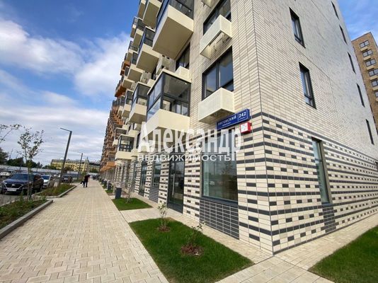 Сдам торговое помещение 83,9 м2, Лиговский пр-кт, 242, Санкт-Петербург г
