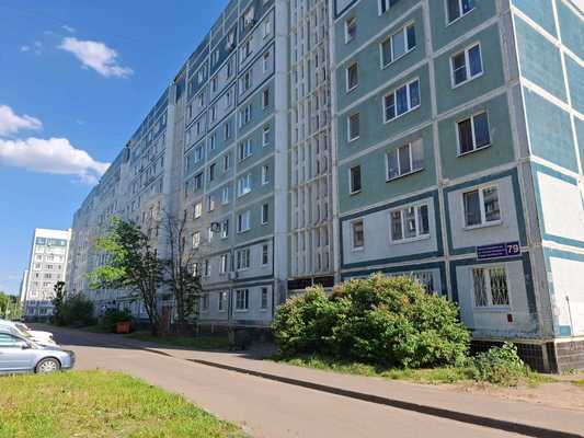 Продам двухкомнатную (2-комн.) квартиру, Фатыха Амирхана ул, 79, Казань г