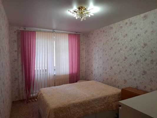 Продам двухкомнатную (2-комн.) квартиру, Фатыха Амирхана ул, 79, Казань г