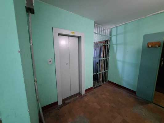 Продам двухкомнатную (2-комн.) квартиру, Фатыха Амирхана ул, 79, Казань г