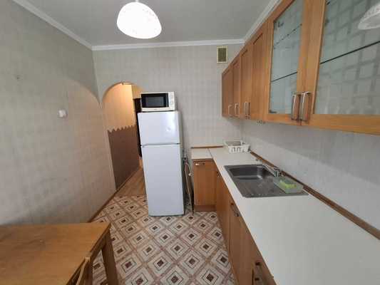 Продам двухкомнатную (2-комн.) квартиру, Фатыха Амирхана ул, 79, Казань г