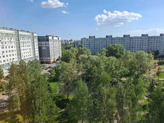 Продам двухкомнатную (2-комн.) квартиру, Фатыха Амирхана ул, 79, Казань г