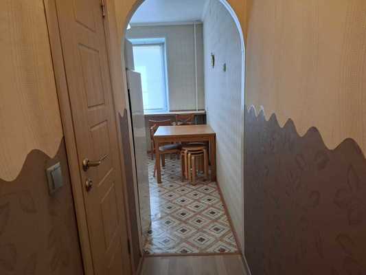 Продам двухкомнатную (2-комн.) квартиру, Фатыха Амирхана ул, 79, Казань г