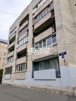 Продам трехкомнатную (3-комн.) квартиру, Опочинина ул, 15/18, Санкт-Петербург г