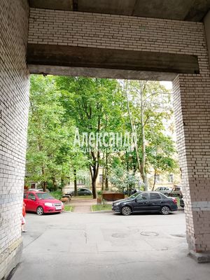 Продам трехкомнатную (3-комн.) квартиру, Опочинина ул, 15/18, Санкт-Петербург г