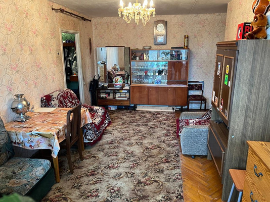 Продам трехкомнатную (3-комн.) квартиру, Артиллерийская ул, 4А, Пушкин г