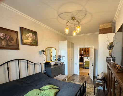 Продам трехкомнатную (3-комн.) квартиру, Севастопольская ул, 43жкж, Симферополь г