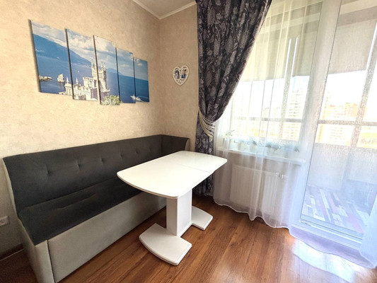 Продам однокомнатную (1-комн.) квартиру, Корнея Чуковского ул, 7к4, Санкт-Петербург г