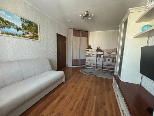 Продам однокомнатную (1-комн.) квартиру, Корнея Чуковского ул, 7к4, Санкт-Петербург г