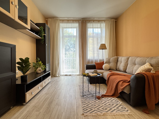 Продам двухкомнатную (2-комн.) квартиру, Комсомольский пр-кт, 86, Пермь г