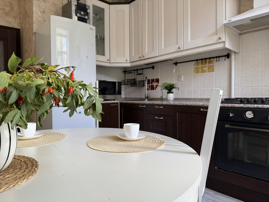 Продам двухкомнатную (2-комн.) квартиру, Комсомольский пр-кт, 86, Пермь г