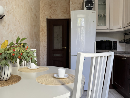 Продам двухкомнатную (2-комн.) квартиру, Комсомольский пр-кт, 86, Пермь г