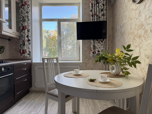 Продам двухкомнатную (2-комн.) квартиру, Комсомольский пр-кт, 86, Пермь г
