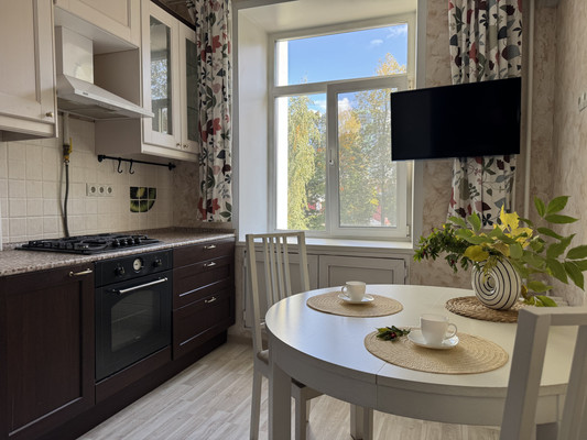 Продам двухкомнатную (2-комн.) квартиру, Комсомольский пр-кт, 86, Пермь г