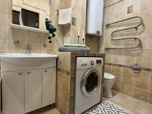 Продам двухкомнатную (2-комн.) квартиру, Комсомольский пр-кт, 86, Пермь г