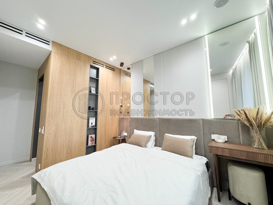 Продам трехкомнатную (3-комн.) квартиру, Лобачевского ул, 120к1, Москва г