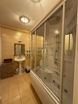 Продам трехкомнатную (3-комн.) квартиру, Астрадамский проезд, 4Ак2, Москва г
