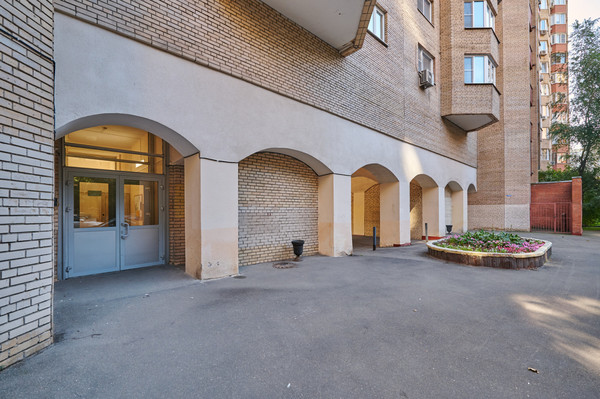 Продам трехкомнатную (3-комн.) квартиру, Профсоюзная ул, 43к2, Москва г