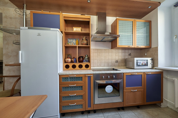 Продам трехкомнатную (3-комн.) квартиру, Профсоюзная ул, 43к2, Москва г