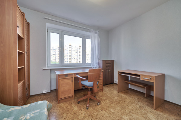 Продам трехкомнатную (3-комн.) квартиру, Профсоюзная ул, 43к2, Москва г