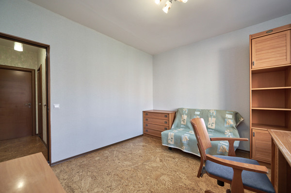 Продам трехкомнатную (3-комн.) квартиру, Профсоюзная ул, 43к2, Москва г
