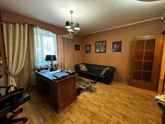 Продам многокомнатную квартиру, Интернациональная ул, 98, Сыктывкар г