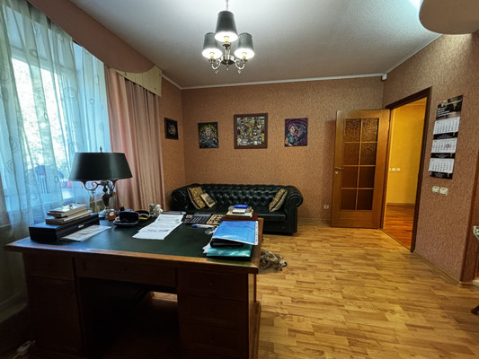 Продам многокомнатную квартиру, Интернациональная ул, 98, Сыктывкар г