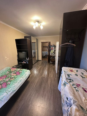 Продам комнату в 3-комн. квартире, Интернациональная ул, 8, Москва г