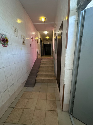 Продам комнату в 3-комн. квартире, Интернациональная ул, 8, Москва г