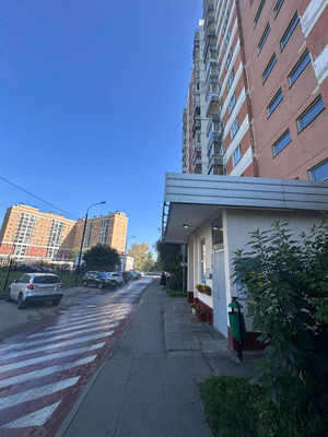 Продам комнату в 3-комн. квартире, Интернациональная ул, 8, Москва г