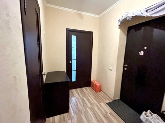 Продам двухкомнатную (2-комн.) квартиру, им. Сергея Есенина ул, 151, Краснодар г