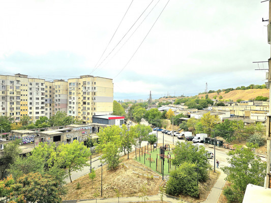 Продам однокомнатную (1-комн.) квартиру, Ковыльная ул, 46, Симферополь г