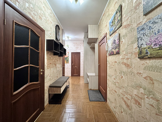 Продам двухкомнатную (2-комн.) квартиру, Ленская ул, 19к1, Санкт-Петербург г