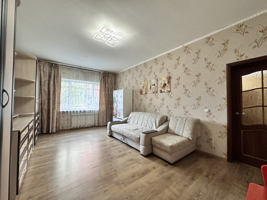 Продам двухкомнатную (2-комн.) квартиру, Ленская ул, 19к1, Санкт-Петербург г