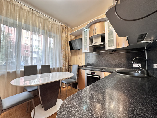 Продам двухкомнатную (2-комн.) квартиру, Ленская ул, 19к1, Санкт-Петербург г