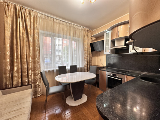 Продам двухкомнатную (2-комн.) квартиру, Ленская ул, 19к1, Санкт-Петербург г