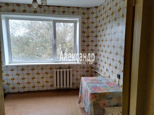 Продам однокомнатную (1-комн.) квартиру, Юбилейная ул, 5, Кирпичное п